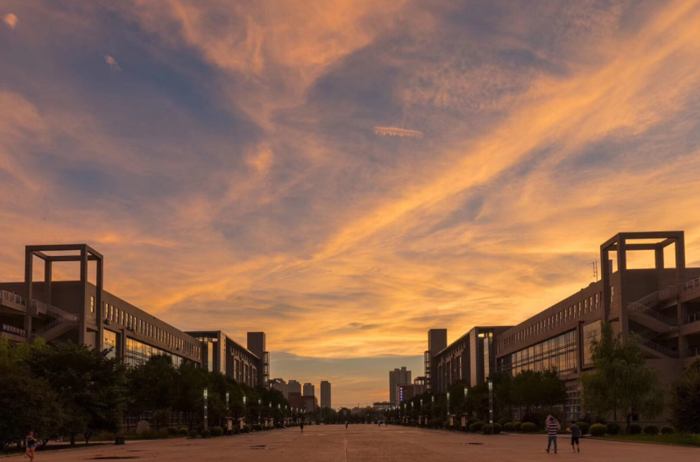 西安工业大学全景图图片