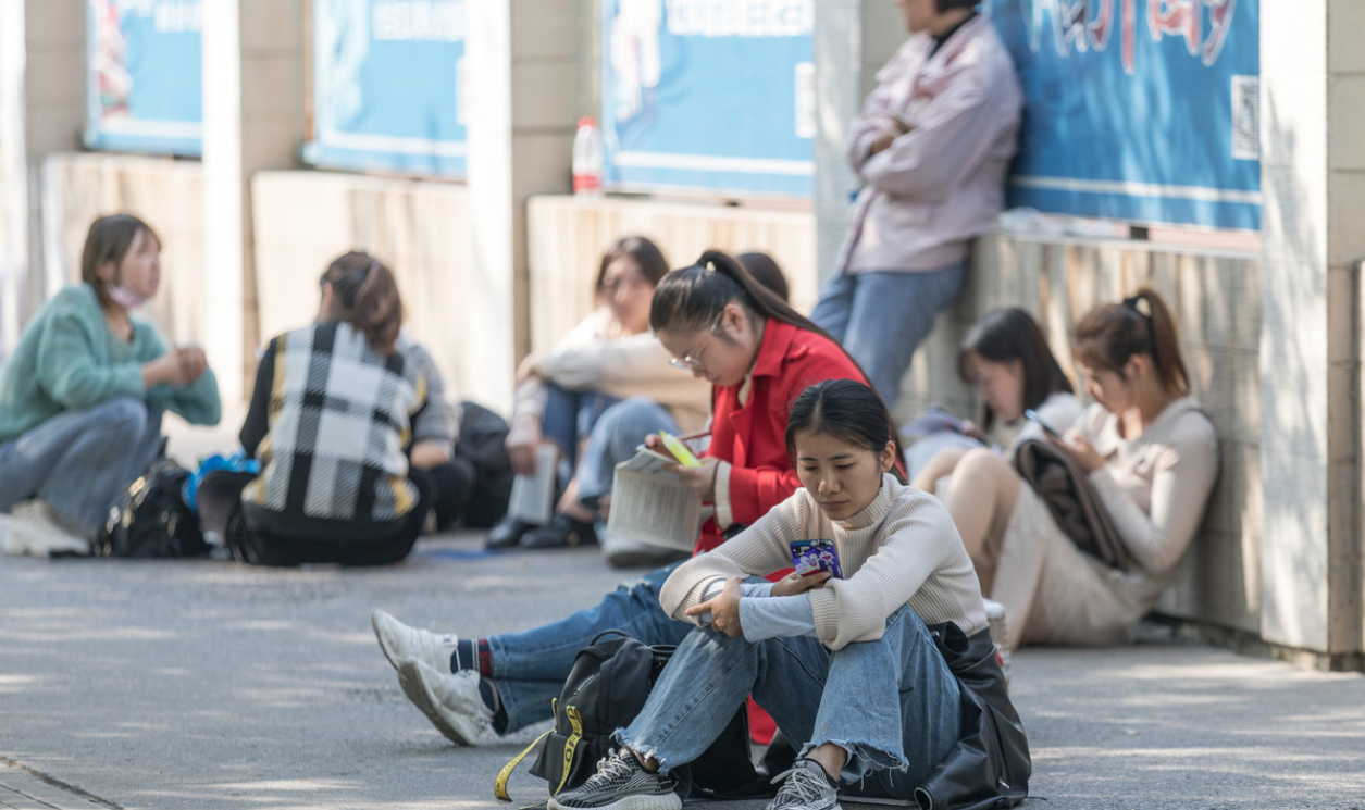 西安交通大學(xué)城市學(xué)院學(xué)歷國家承認(rèn)嗎？國家不承認(rèn)的學(xué)歷有哪些？