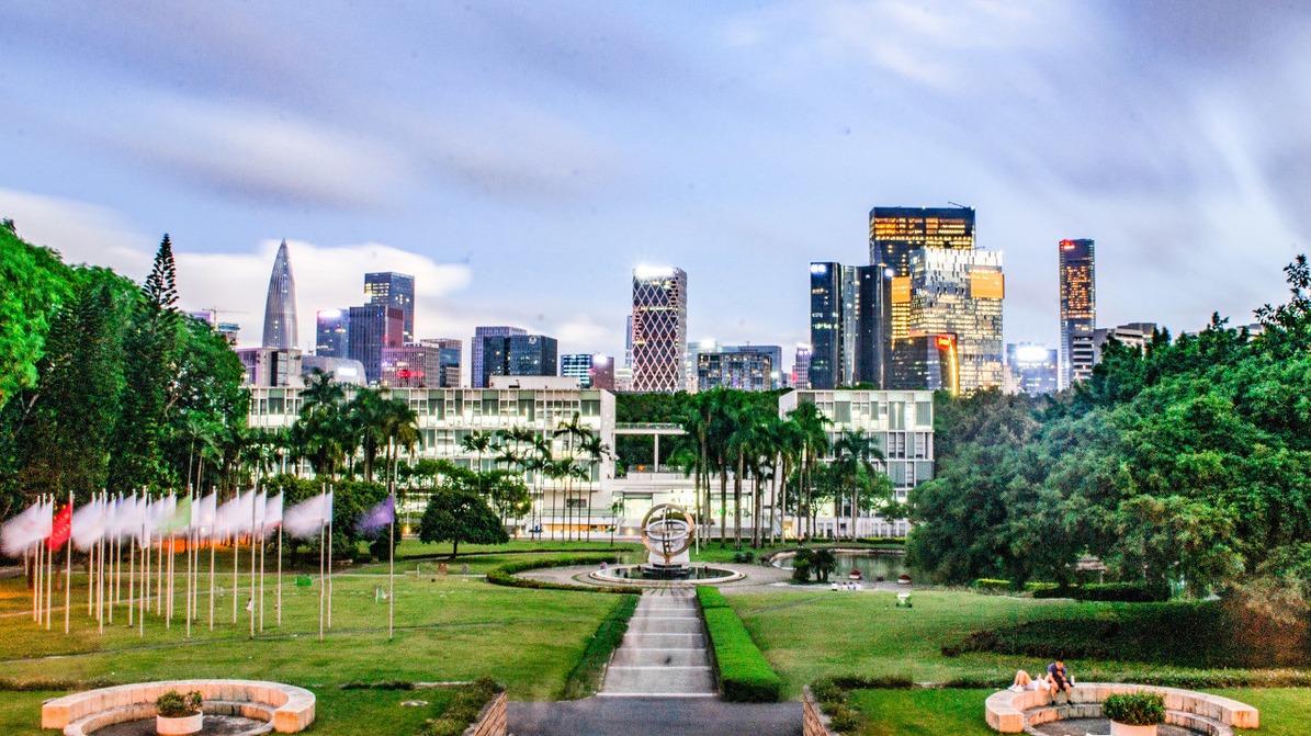 深圳大学是一所好大学吗?深圳大学和211选哪个?